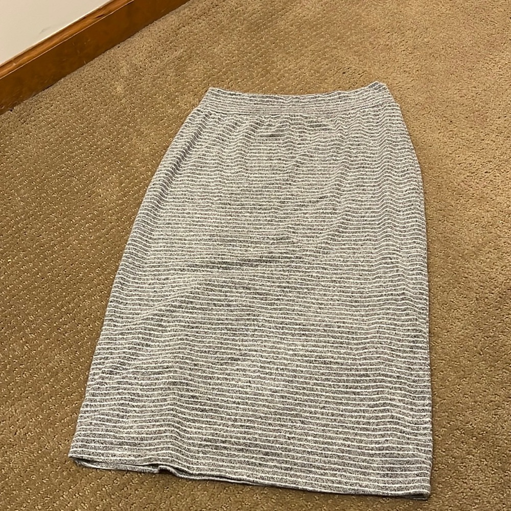 Super soft striped pencil skirt